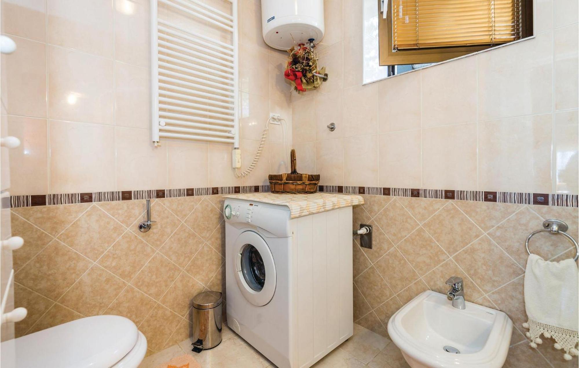 Nice Apartment In Senj With Ethernet Internet Eksteriør billede