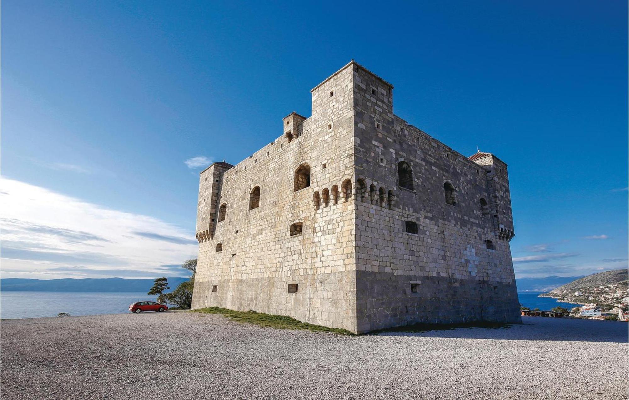 Nice Apartment In Senj With Ethernet Internet Eksteriør billede